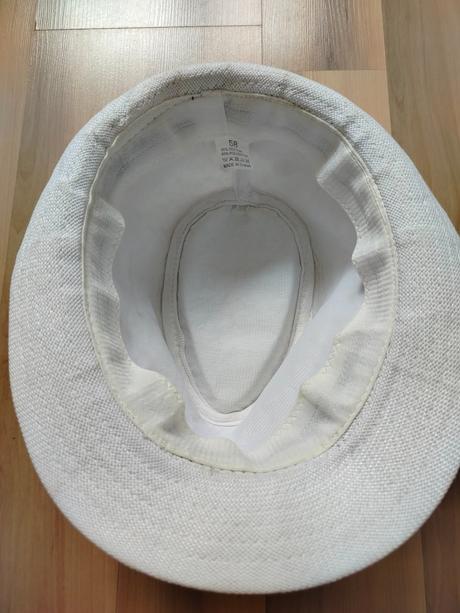 Letný klobúk, 58