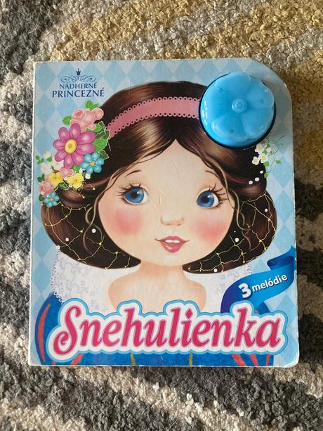 Snehulienka a medovníková chalúpka leporelá, 