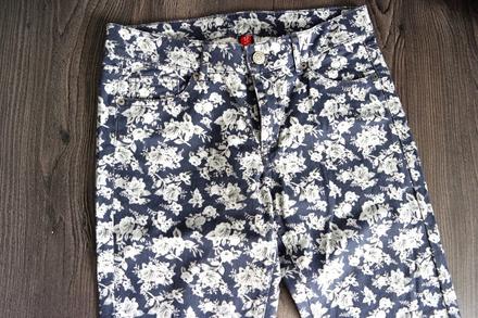 H&m kvietkované nohavice, v. 38, h&m,38
