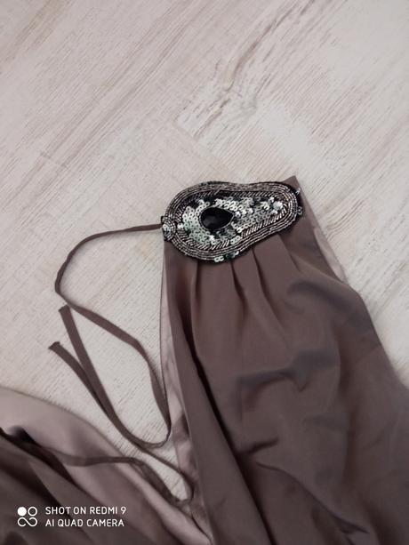 Spol.šatičky, h&m,42