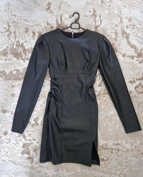 Bershka koženkové šaty, bershka,xs