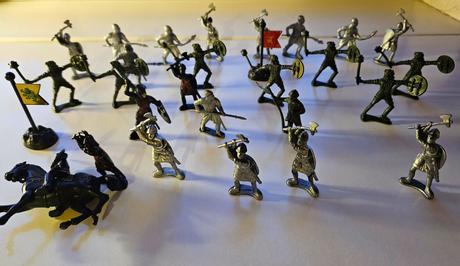 Vojaci figúrky na hranie, 32 ks, 