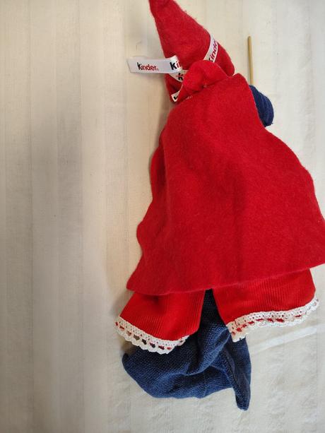 Kinder befana 2020, betta saetta, čarodejnica,