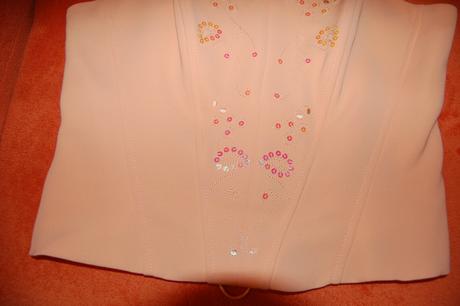 Marhulkovy kostym trojmkombinacia, 40