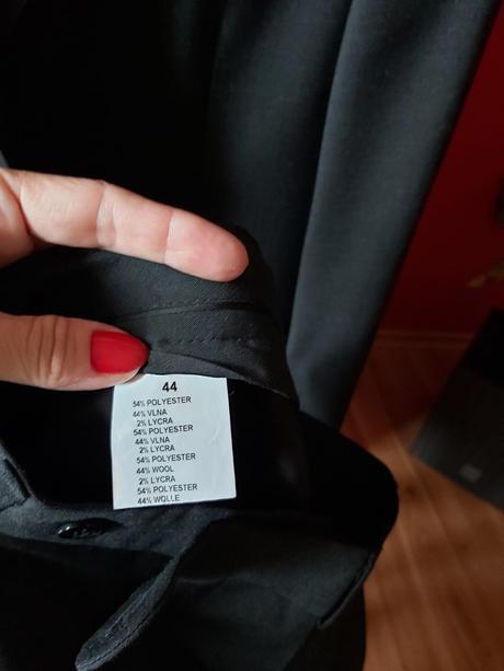 Oblek zn. otto berg veľ.44, 44