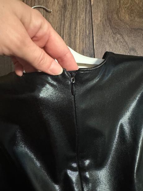 Dievčenské šaty, 128