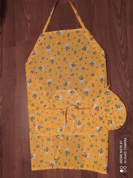 Handmade včeličková zástera,