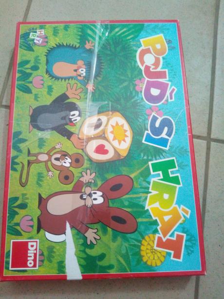 Stolná hra človeče nehnevaj sa inak,