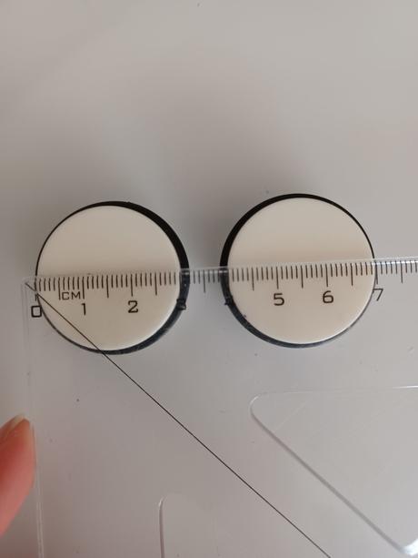 Biele akrylové plugy 30mm, 