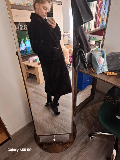 Kabát z umelej kožušiny, 