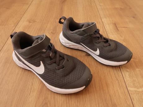 Chlapčenské tenisky nike č. 28,5 (18,5cm) top stav, nike,28