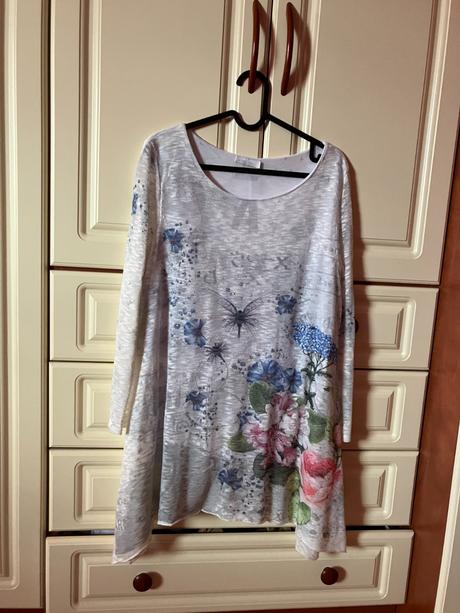 Zaujímavá tunika, 44