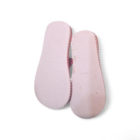 Dievčenské papučky, 24