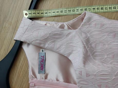 Šaty spoločenské, s