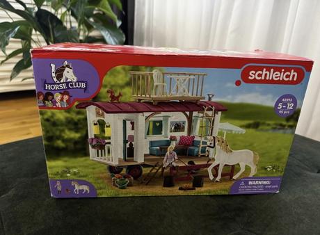 Schleich sada, 