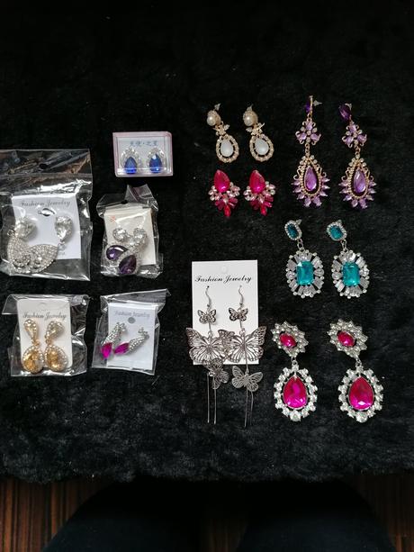 Retiazka,hodinky, náramky,náušnice,šperky, 