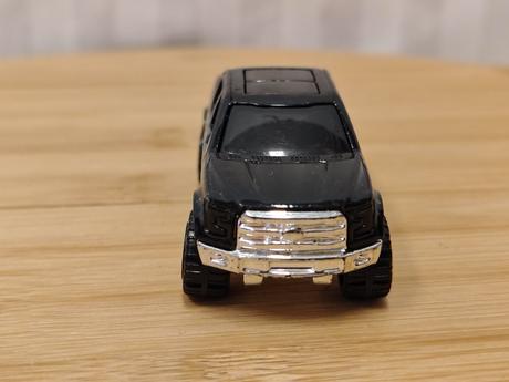 Zberateľský model hot wheels 15 ford f-150 mattel,