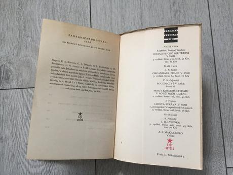Kniha od říjnové revoluce až po naše dny 1950,