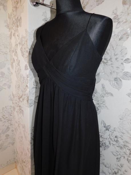 Luxusne pekne korzetove saty na slavnost, 38