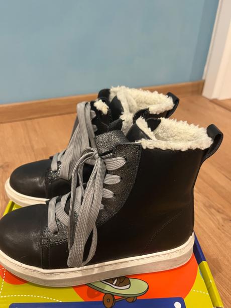 Protetika zimne kozene topanky c.33, protetika,33