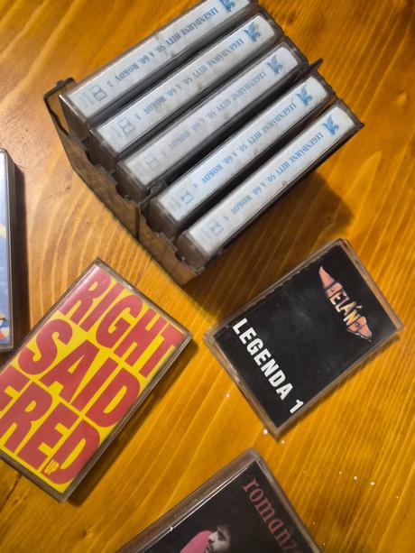 Staršie hudobne kazety, cd, 