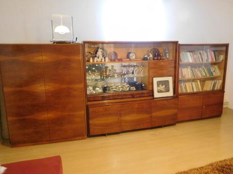 Sekretár alebo skrine po babke, 