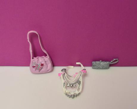 Barbie kabelky, náhrdelník, 