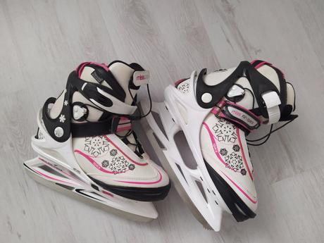 Dievčenské korčule na ľad, 