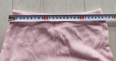 Predám dievčenské pyžamo, 122