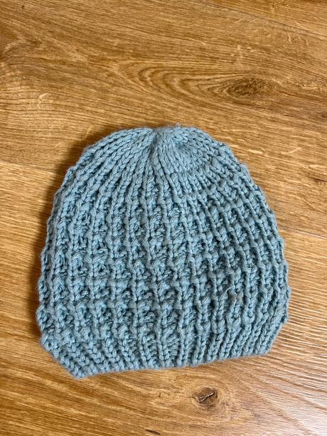 Kransa tepla čiapka na zimu podsita, lupilu,104