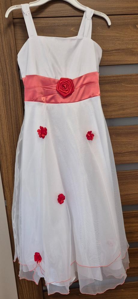 Dievčenské šaty, 158