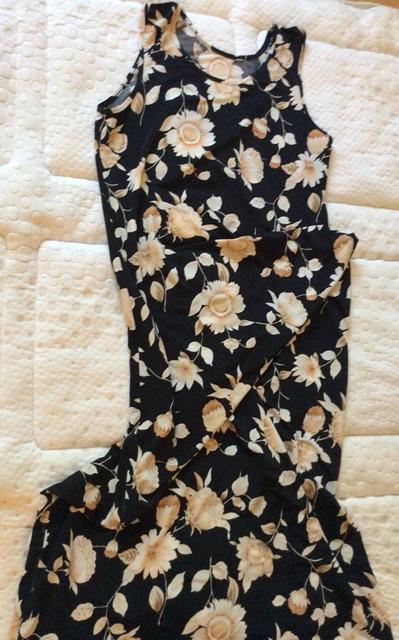 Dlhé letné elastické kvetové šaty v. m/l, m