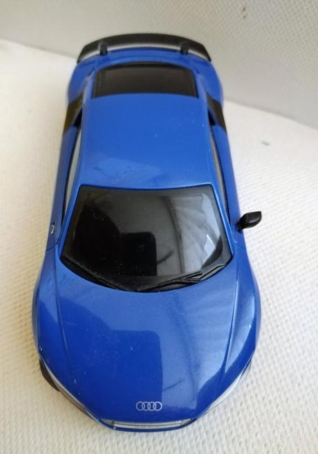 Rc auto na diaľkové ovládanie audi r8 gt, 