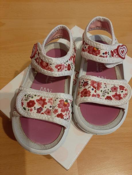 Sandálky vhodné aj do vody, deichmann,23