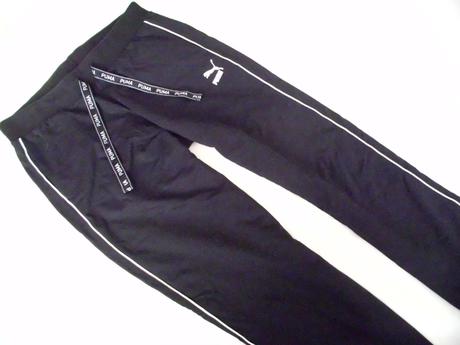 Kvalitné čierne, puma,m