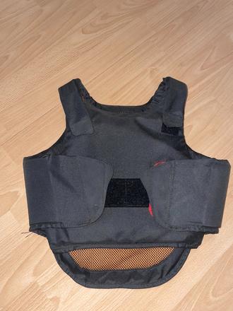 Detská jazdecká vesta fouganza decathlon 7-8, 