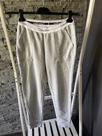 Calvin klein v.m, calvin klein,m
