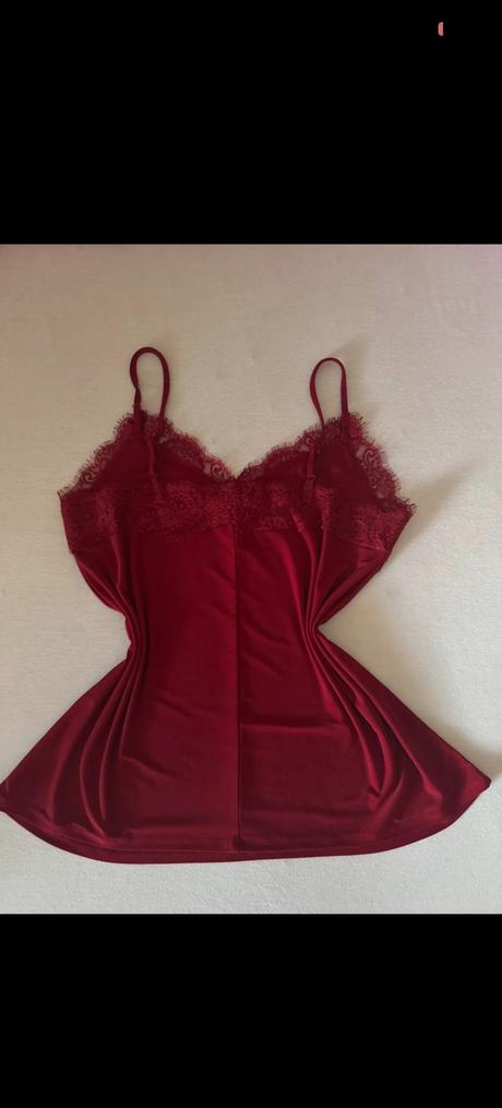 Bordove elegantné tielko s,m sadne, m