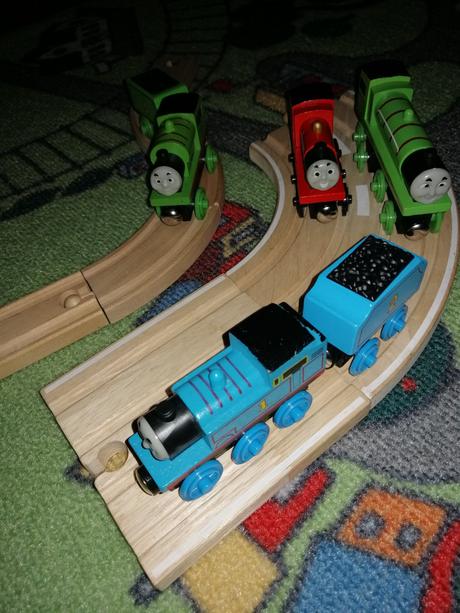 Drevený vláčik,, tomáš,, s vagónom,