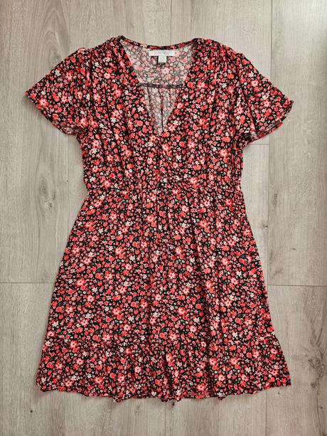 Letné kvietkované šaty v výstrih amisu 40, amisu,40
