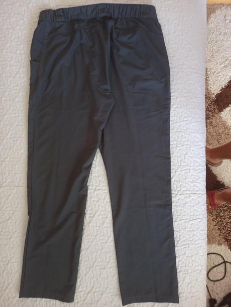 Turistické nohavice, 44