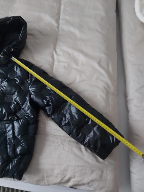 Zimna bunda, river island,158