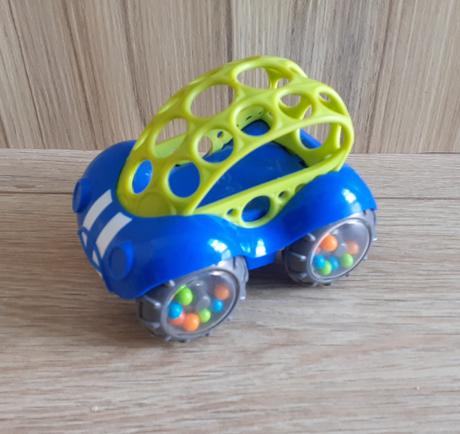 Oball autíčko rattle & roll, 