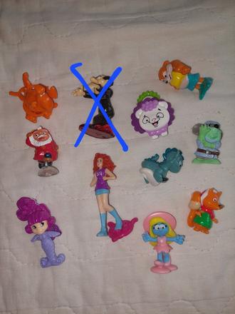 Figurky postavičky z kinderka,