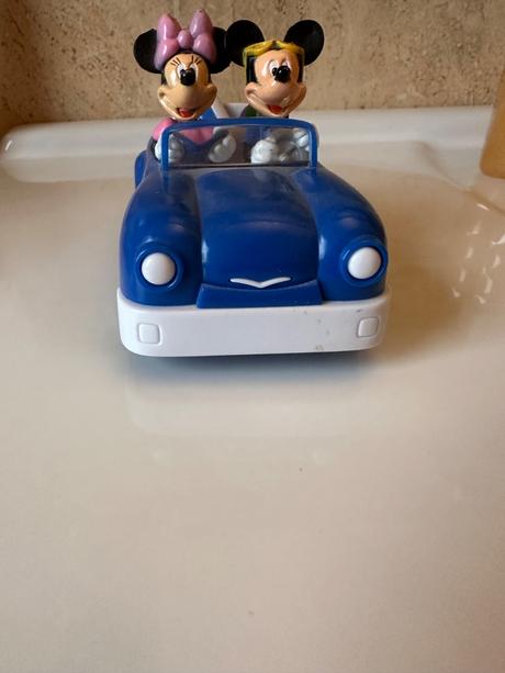 Autíčko na tortu, 