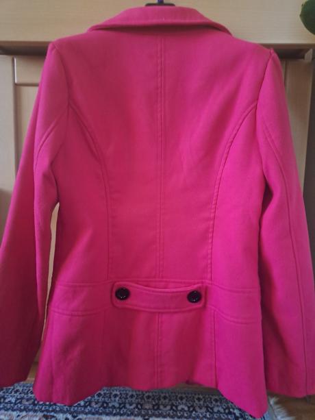 Krásny kabátik, 38