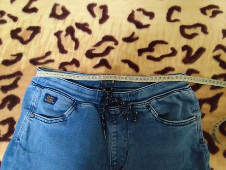 Cropp panske rifle velkost w32, rozmery na fotkach, l