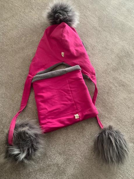 Set čiapka-nákrčník, 