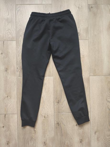 Tepláky, chapter young,158