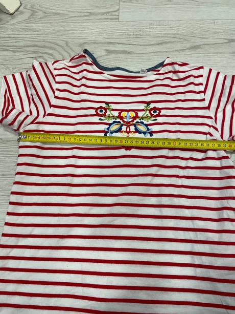 Pásikavé tričko s výšivkou xs/s, s